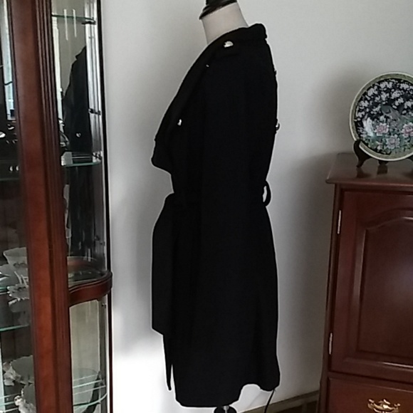 Coat - Picture 5 of 10